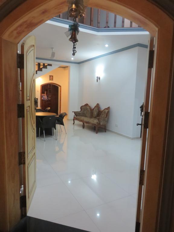נגומבו Flipflop Hostel מראה חיצוני תמונה