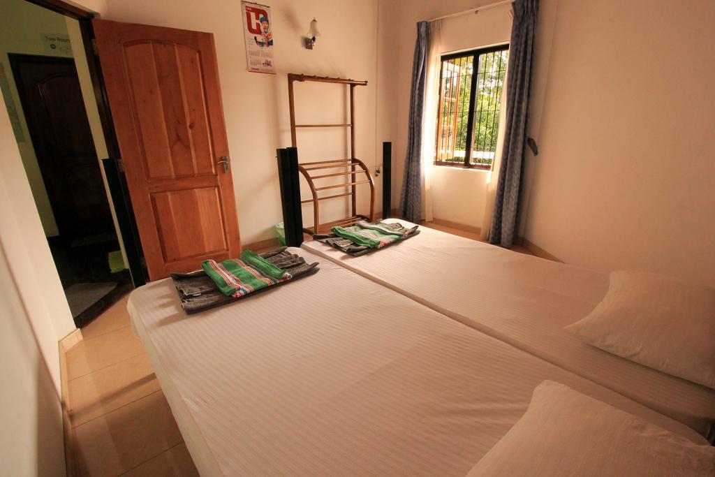 נגומבו Flipflop Hostel מראה חיצוני תמונה