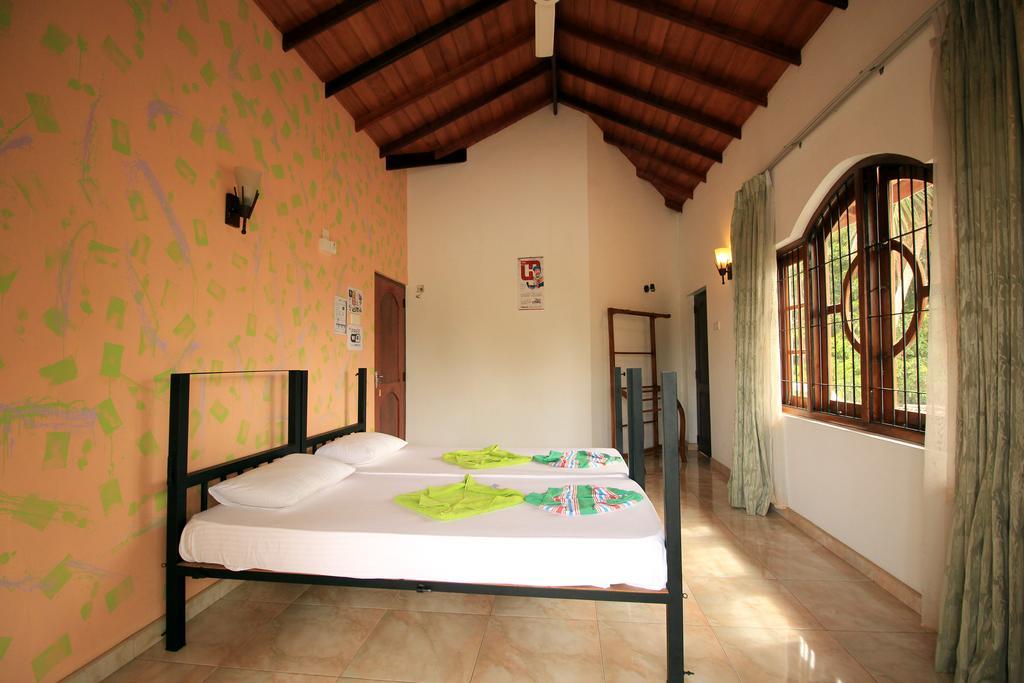 נגומבו Flipflop Hostel מראה חיצוני תמונה