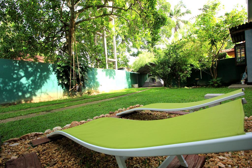נגומבו Flipflop Hostel מראה חיצוני תמונה